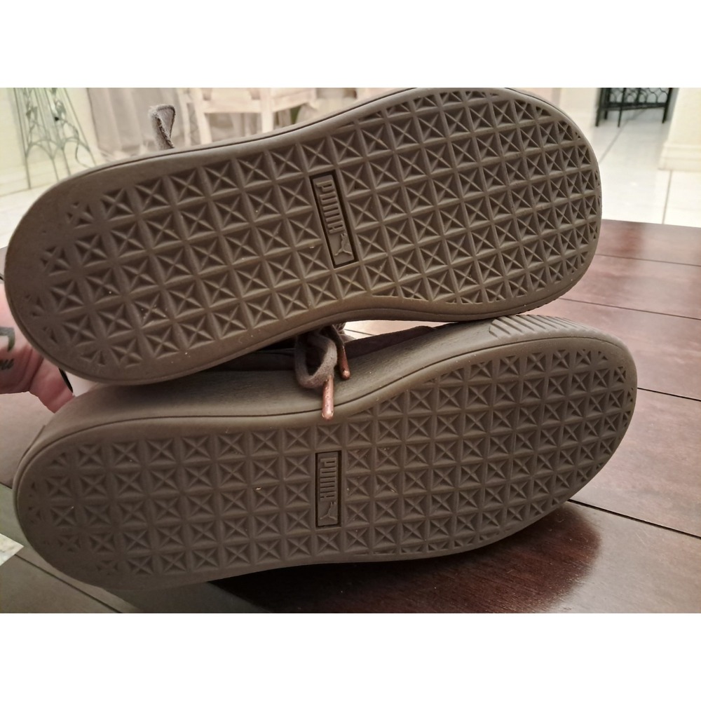 Size 7.5 - PUMA Platform Velour Quiet Shade W - Picture 7 of 7